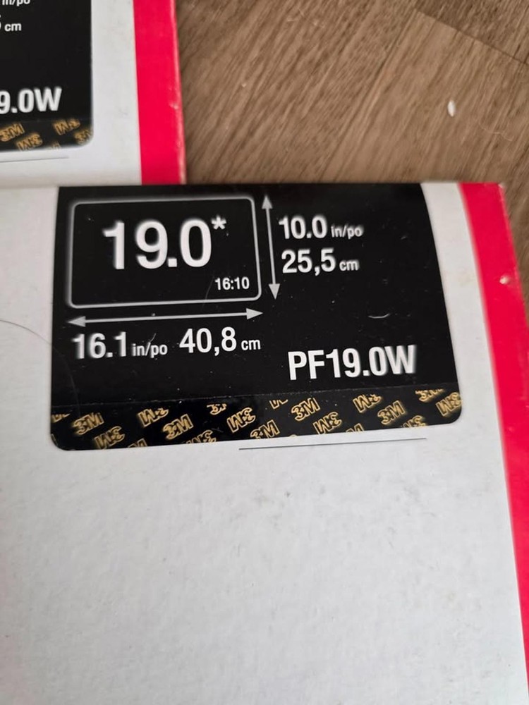 Black Privacy Filter for 19" Monitors by 3M