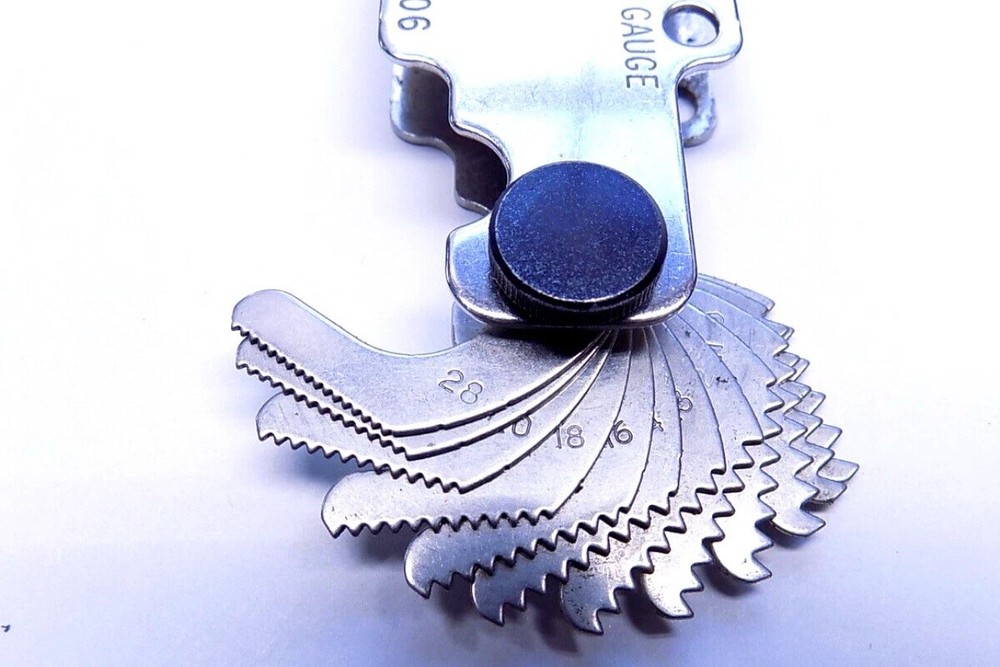 Gorilla A98 SAE Bolt Sizer-Thread Pitch Gauge Metal