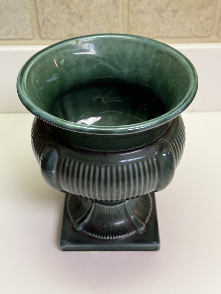 USA 7" Green Pottery Planter, #434