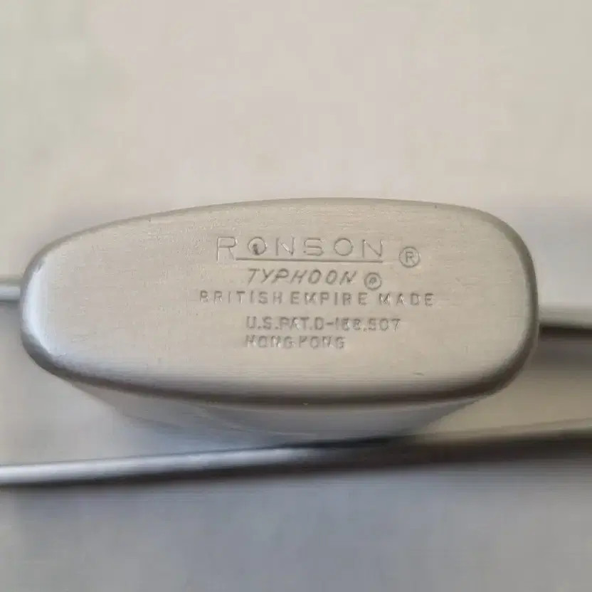 Lonsden Typhoon Oil Lighter 2