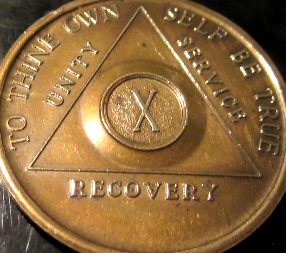Alcoholics Anonymous 10 Year AA BACK Bronze Medallion Chip Coin Token Sobriety