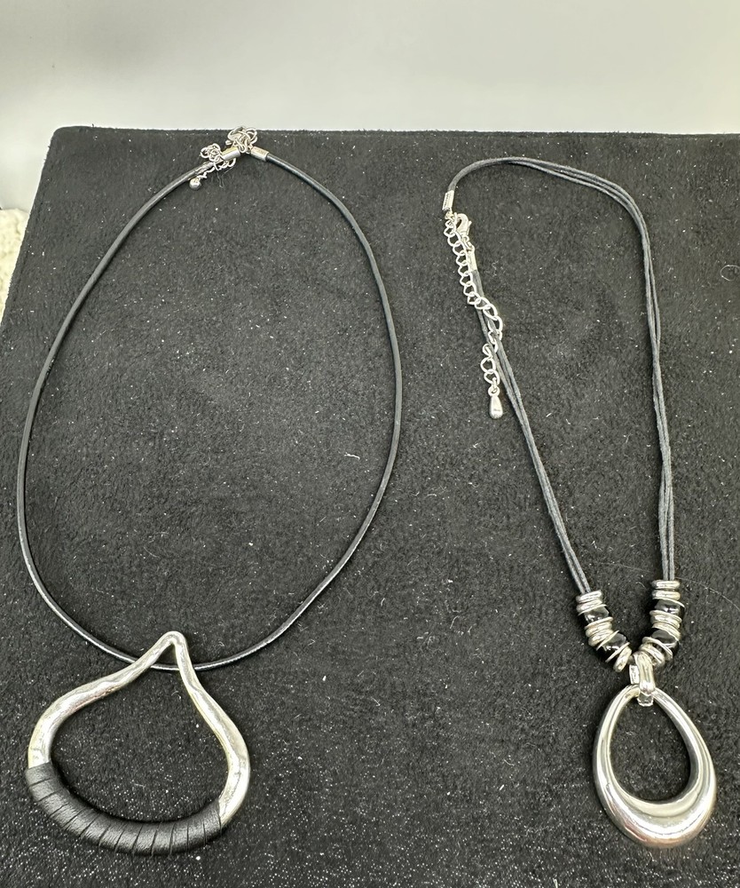 2 Pc Vintage Leather Silver Tone Pendat Necklace
