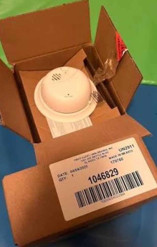 First Alert Smoke Alarm SM 100