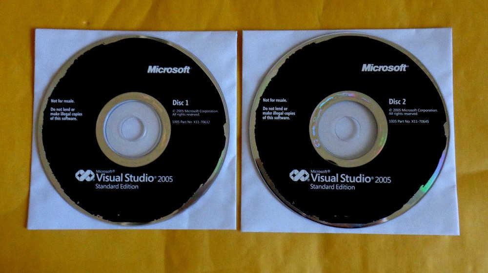 Microsoft Visual Studio 2005 Standard Edition  (New ! sealed cd +Key)