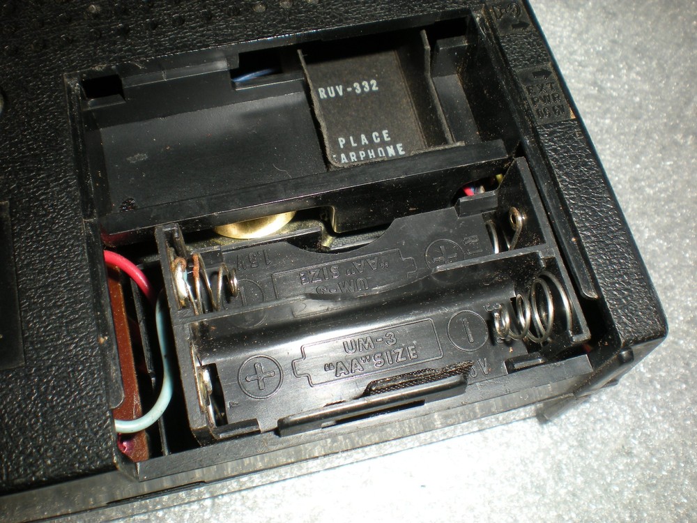 Vintage Panasonic Super 7 Solid State Transistor Radio R-1158