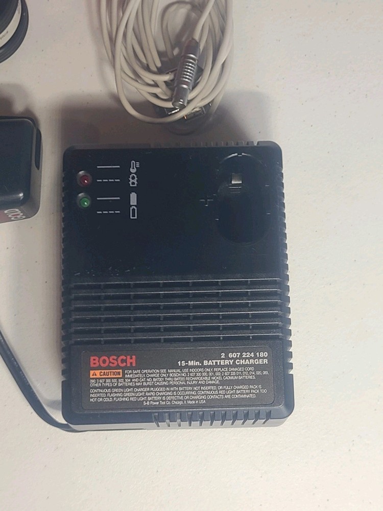 Delta Light Optics RetroSign Retroreflectometer Type 4500 with Case/Extras WORKS