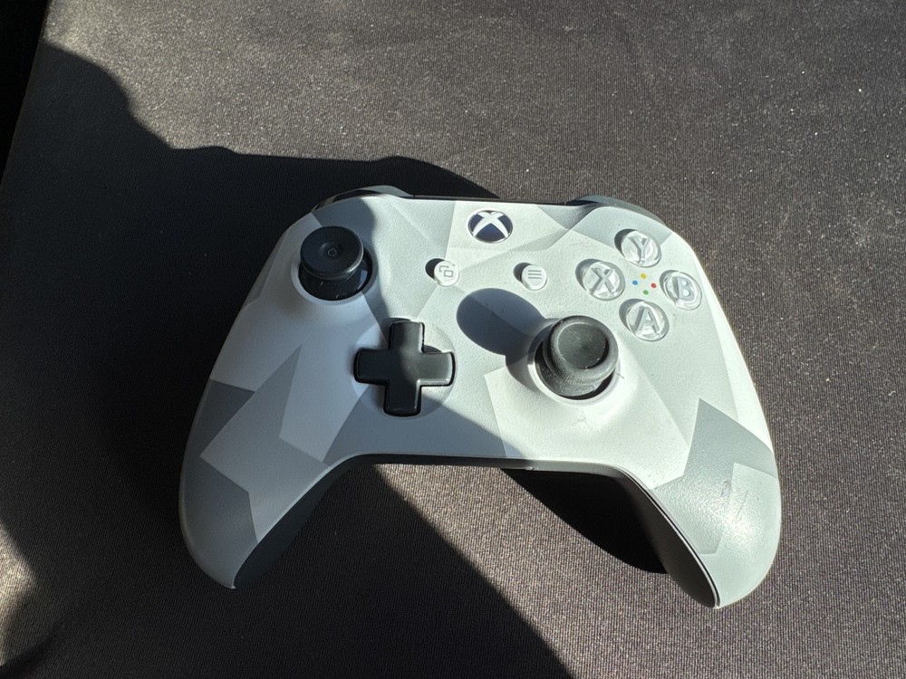 Wireless Xbox One Controller 1708