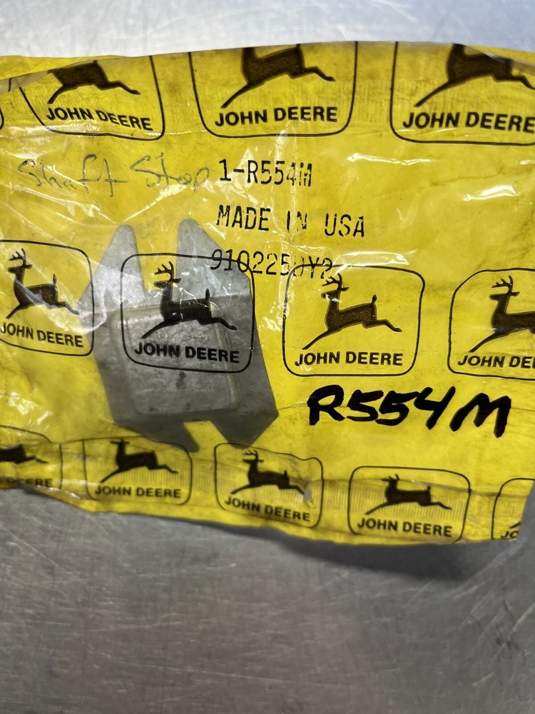 R554M Genuine OEM John Deere SHAFT STOP CLIP