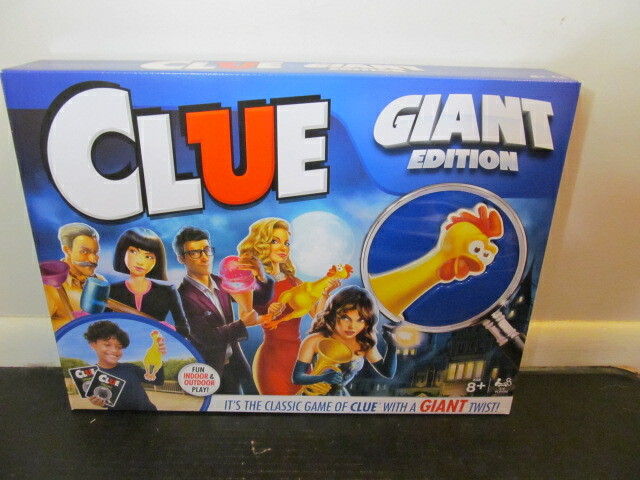 Spin Master Clue Giant Edition Game