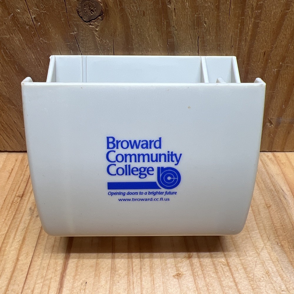 Vintage Computer Mouse Holder With Removable Divider