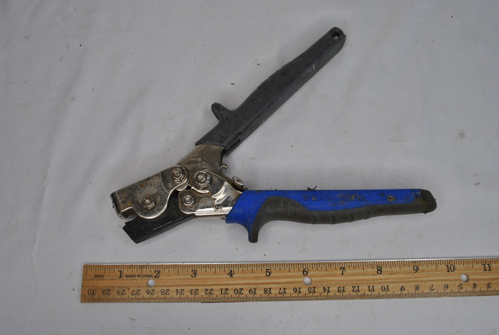 Klein Tools 86528 Snap Lock Punch