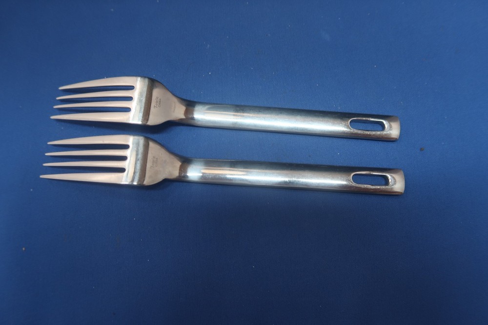 Towle Stainless Loop China 2 Dinner Forks 7 7/8"