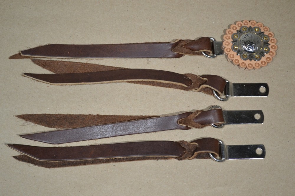 Decorative Saddle strings - Chocolate - 1/2" x 7" w/ Clip & Dee - 4 pack  (E464)