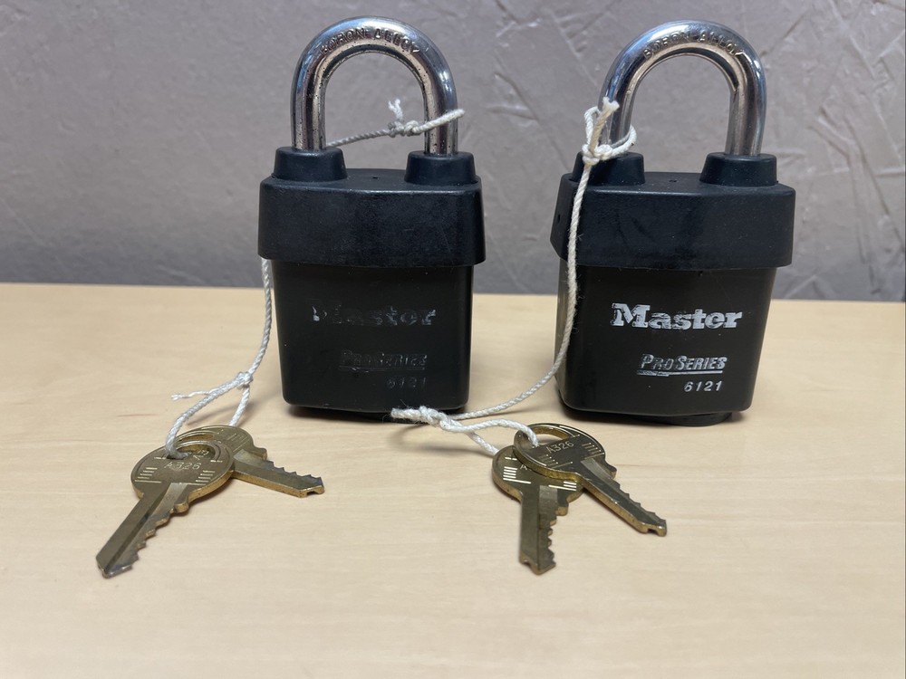 Master Pro series 6121 keyed the same padlocks set of 2, Same Keys