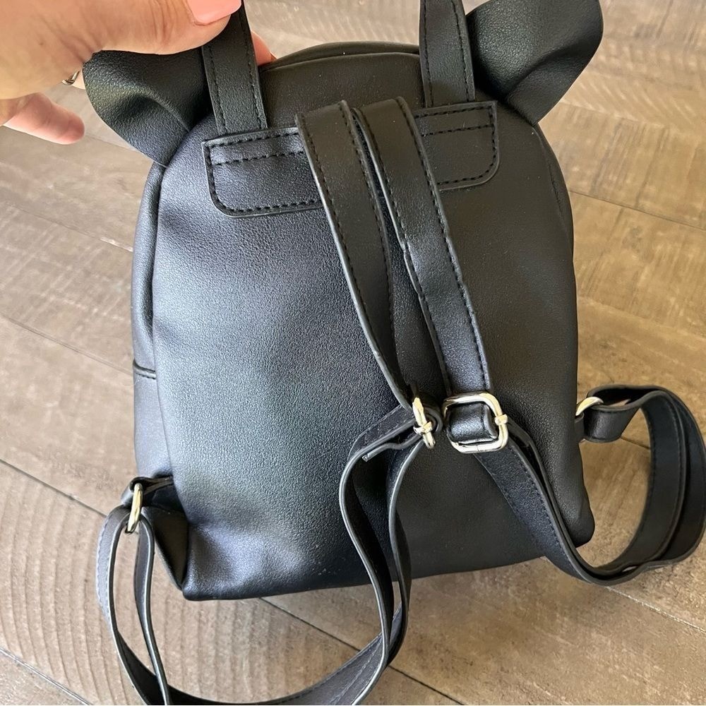 T-Shirt And Jeans Cat Adjustable Straps Backpack Black