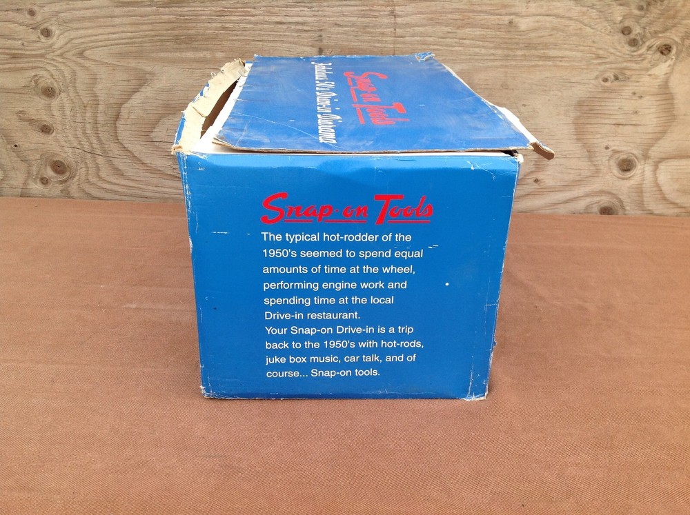 Snap-On Tools Fabulous 50's Drive-In Diorama