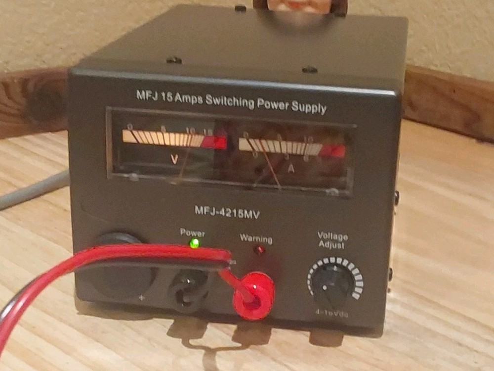 MFJ-4215MV Variable Switching POWER SUPPLY