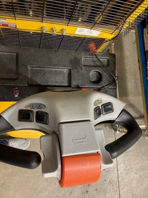 VESTIL - ADJUST POWERED LIFT STACKER 62" RAISED