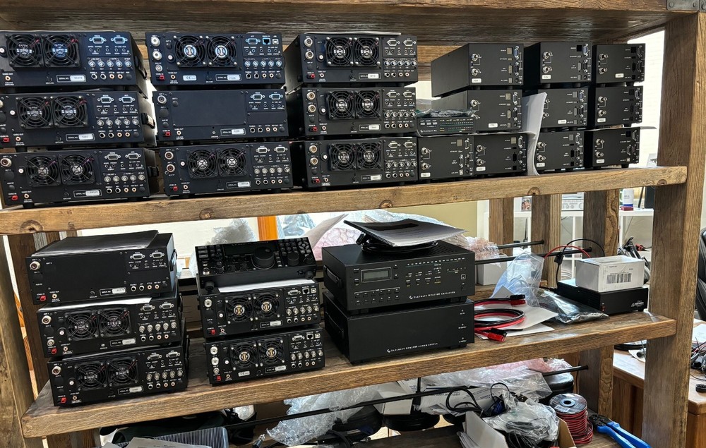 Elecraft K3 K3S K4 Side Handle and hardware - often missing.