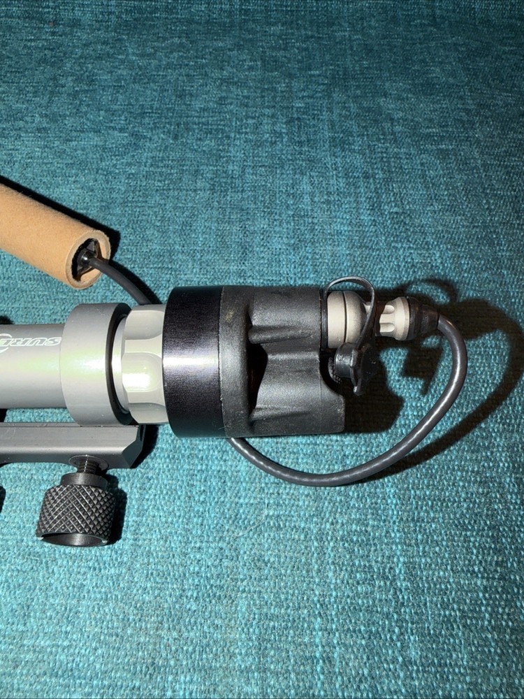 SUREFIRE Tactical Light System With Mount and pressure switch-new