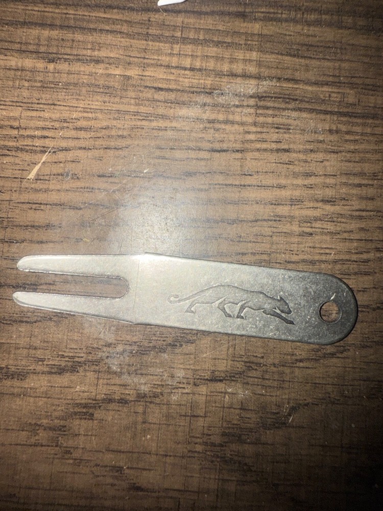 Grove XXIII Divot Repair Tool