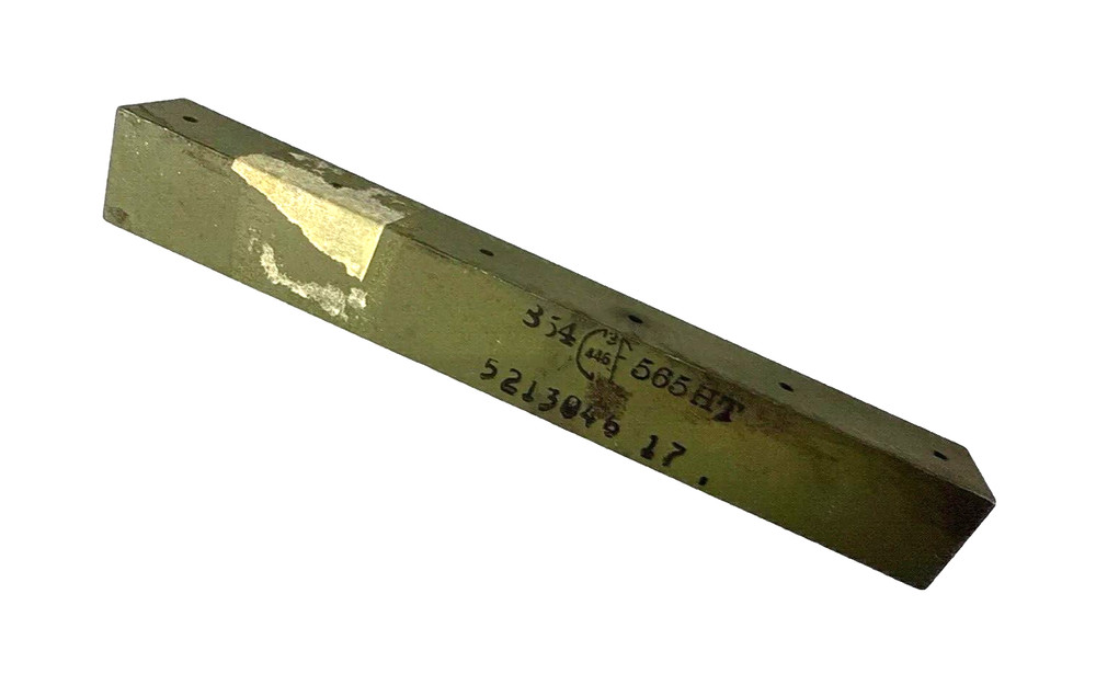 5213046-17 Cessna Angle NEW