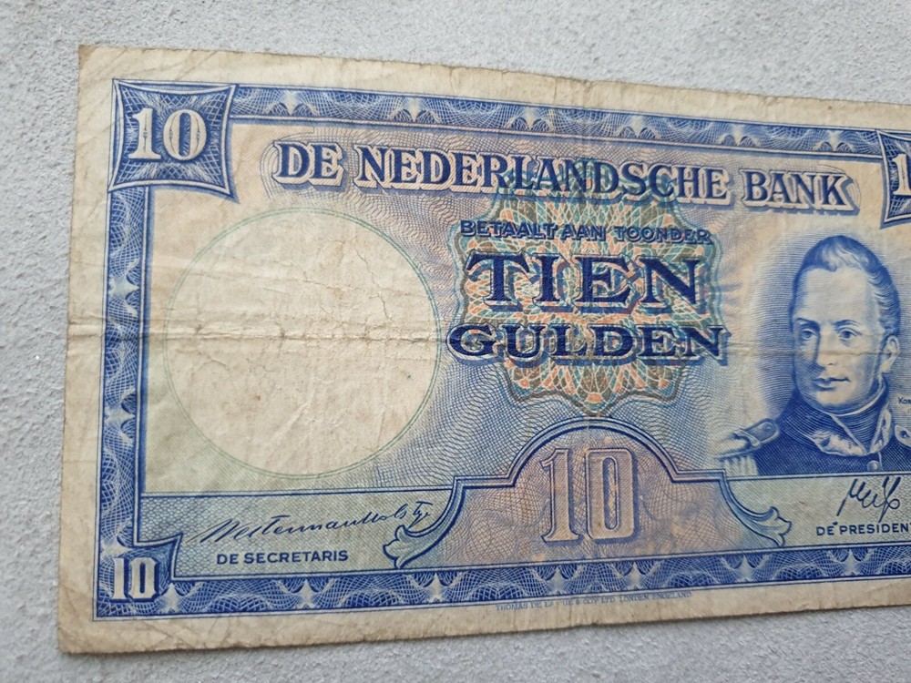 Netherlands 10 gulden 1945 banknote