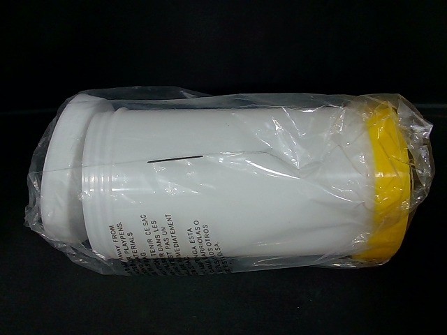 Thunder Group 1 Quart Store And Pour - Yellow Cap
