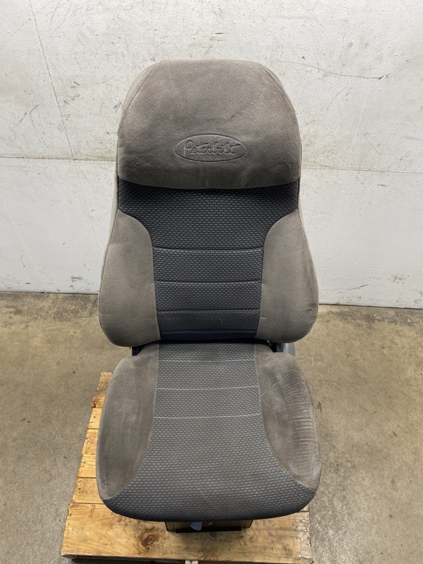 2011 Peterbilt 386 Seat (616-12363)