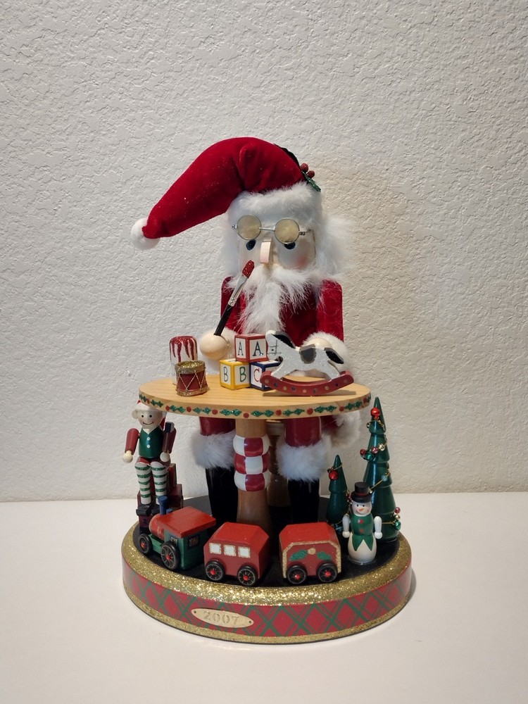 Bombay 16" Nutcracker Santa's Workshop Wind Up Music 2007 Musical Elf Train Tree