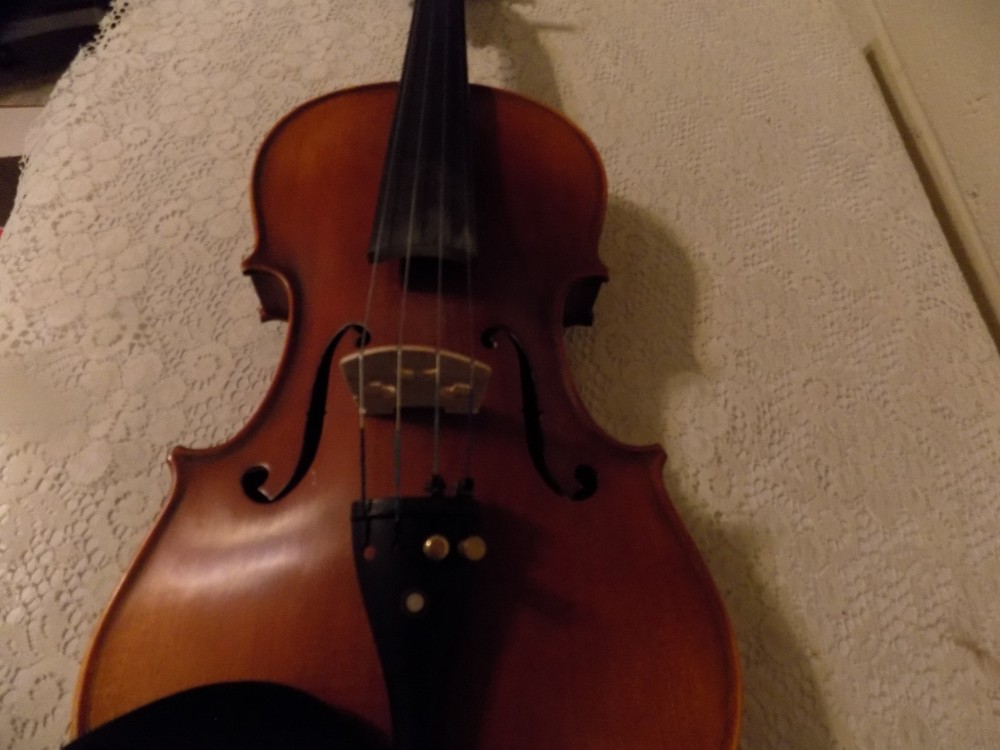 CARLOS MICELLI 4/4 VIOLIN 1891 REMAKE, WITH CASE & BOW, NICE