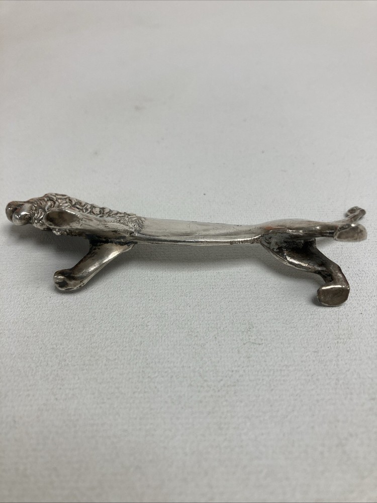 (RefJOH49) Antique unusual silver plated knife rest lion shape