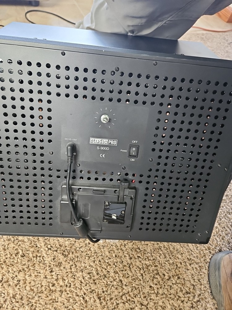 Studio LED Panel-Interfit Studio Essentials 600 Daylight LED Panel