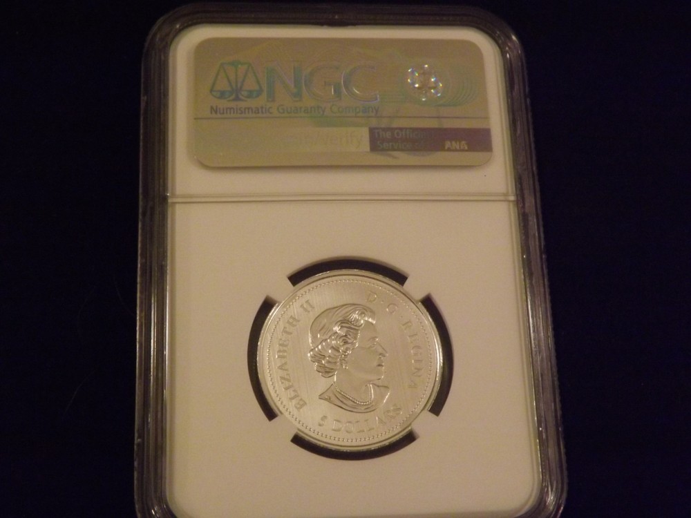 2022 $5 Remembrance Day Canada SILVER NGC SP 70