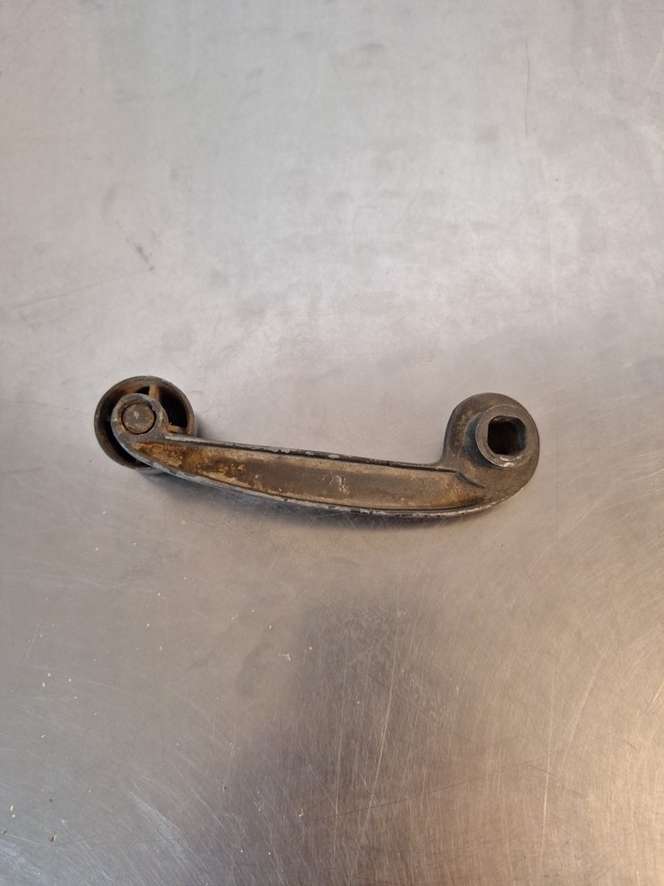 1939 1940 PLYMOUTH WINDOW CRANK HANDLE-R