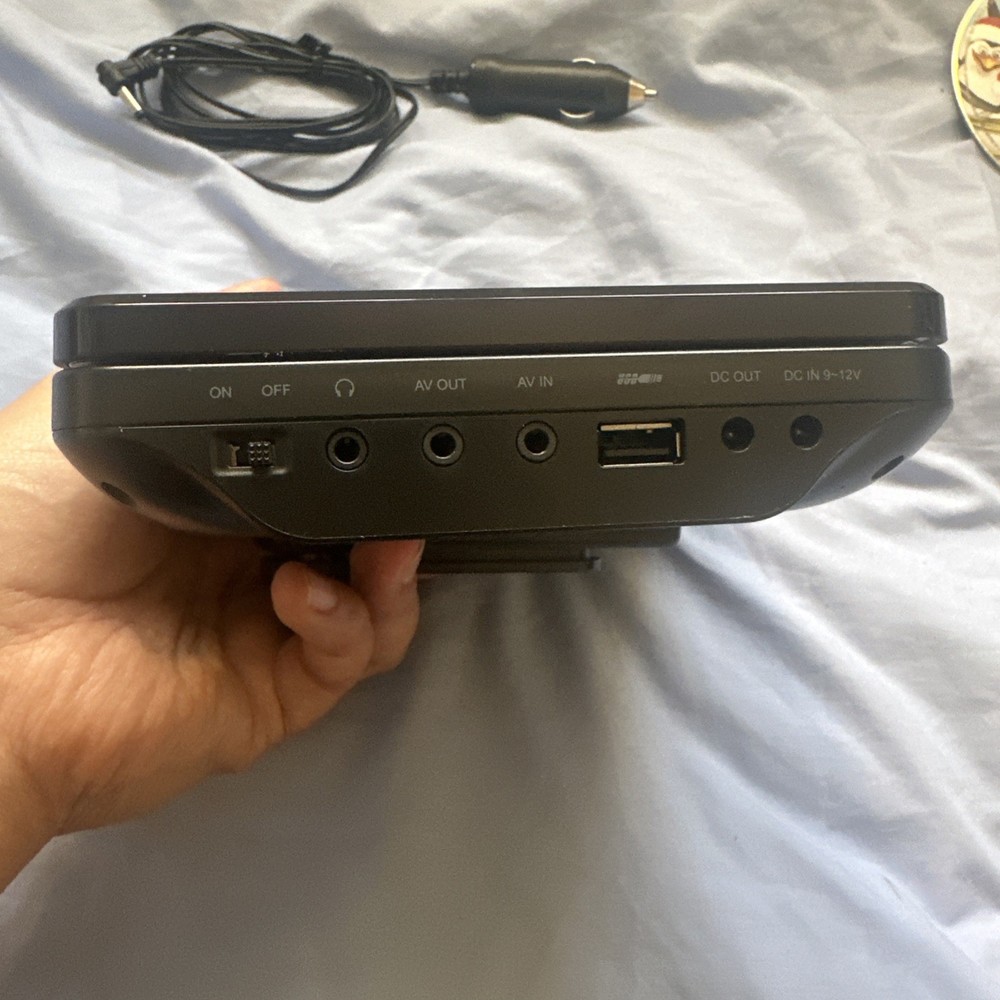 Nextbase Car 7 7″ Portable DVD Player - Black - with bracket SEE DESCRIPTION *