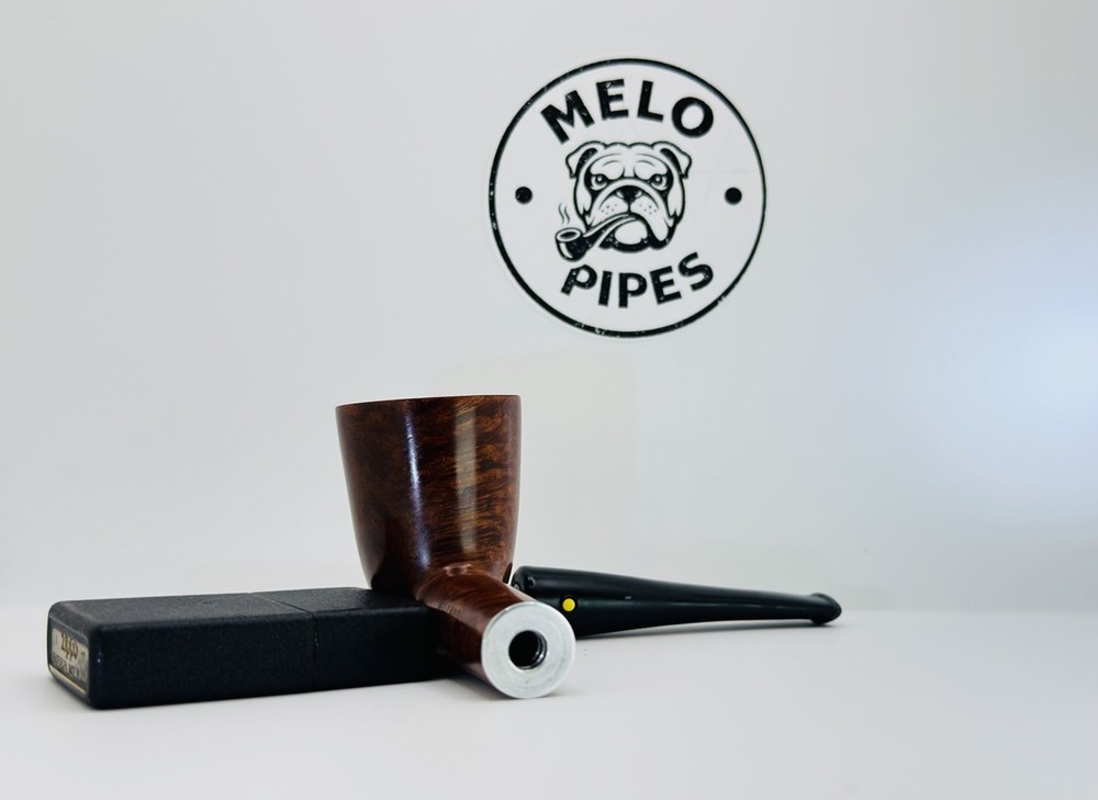 WILLARD IMPORTED BRIAR, NICE GRAIN, ESTATE PIPE, FULLY RESTORED