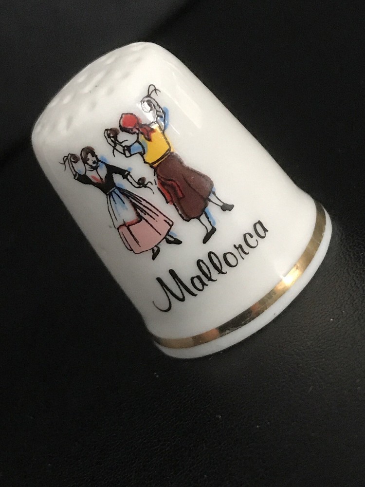 COLLECTABLE THIMBLE MALLORCA DANCING COUPLE BONE CHINA 4