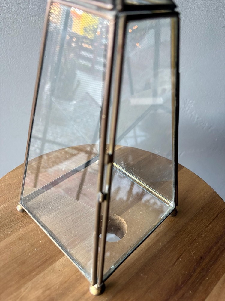 Vertical Glass/Metal Box