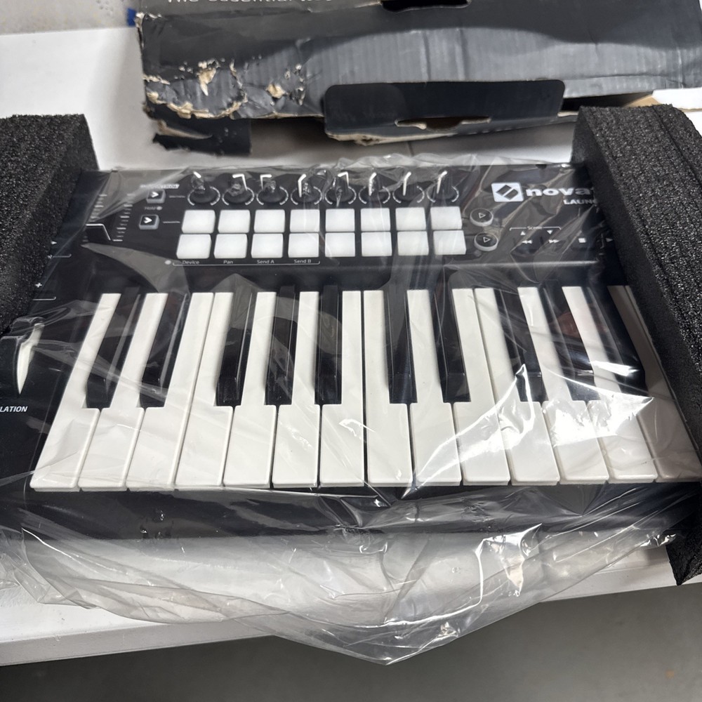 Launchkey 25 Mk2 *New *READ*