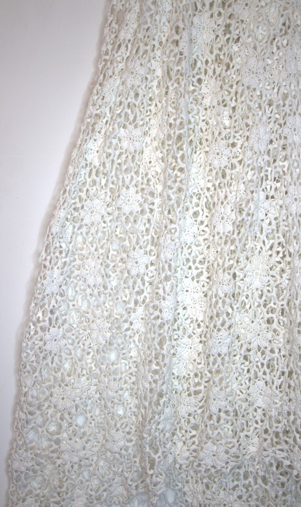 Handmade White Crochet Throw Blanket Floral Pattern 100"x85" Vintage Textile