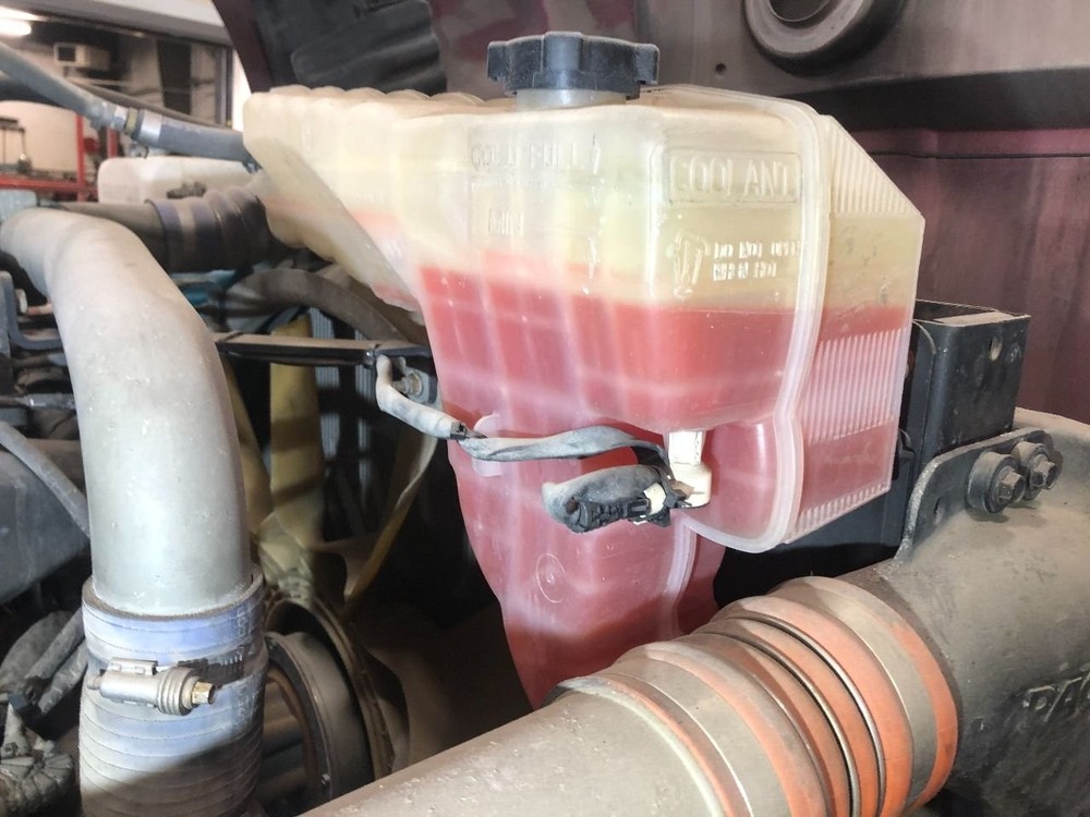 2012-2018 Kenworth T680 Radiator Overflow Bottle - Used