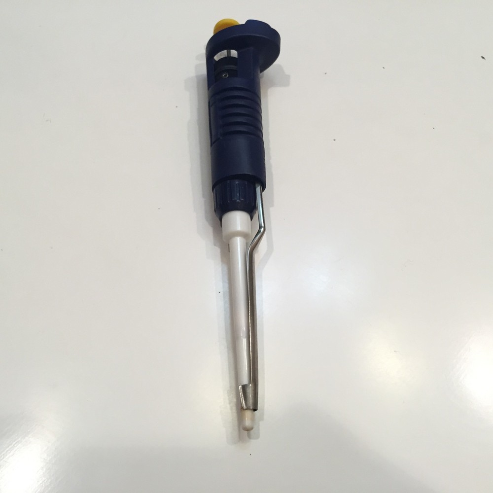 VWRbrand 20-200 Pipettor