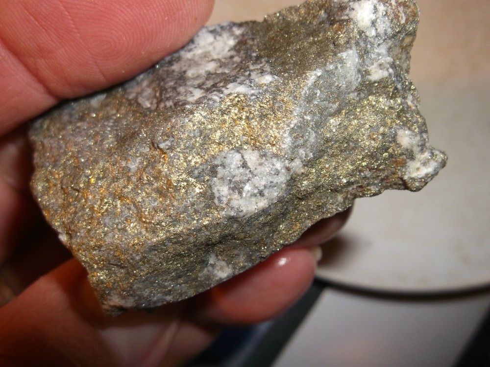 Gold, silver, copper, 74 grams samples ,ore high grade .