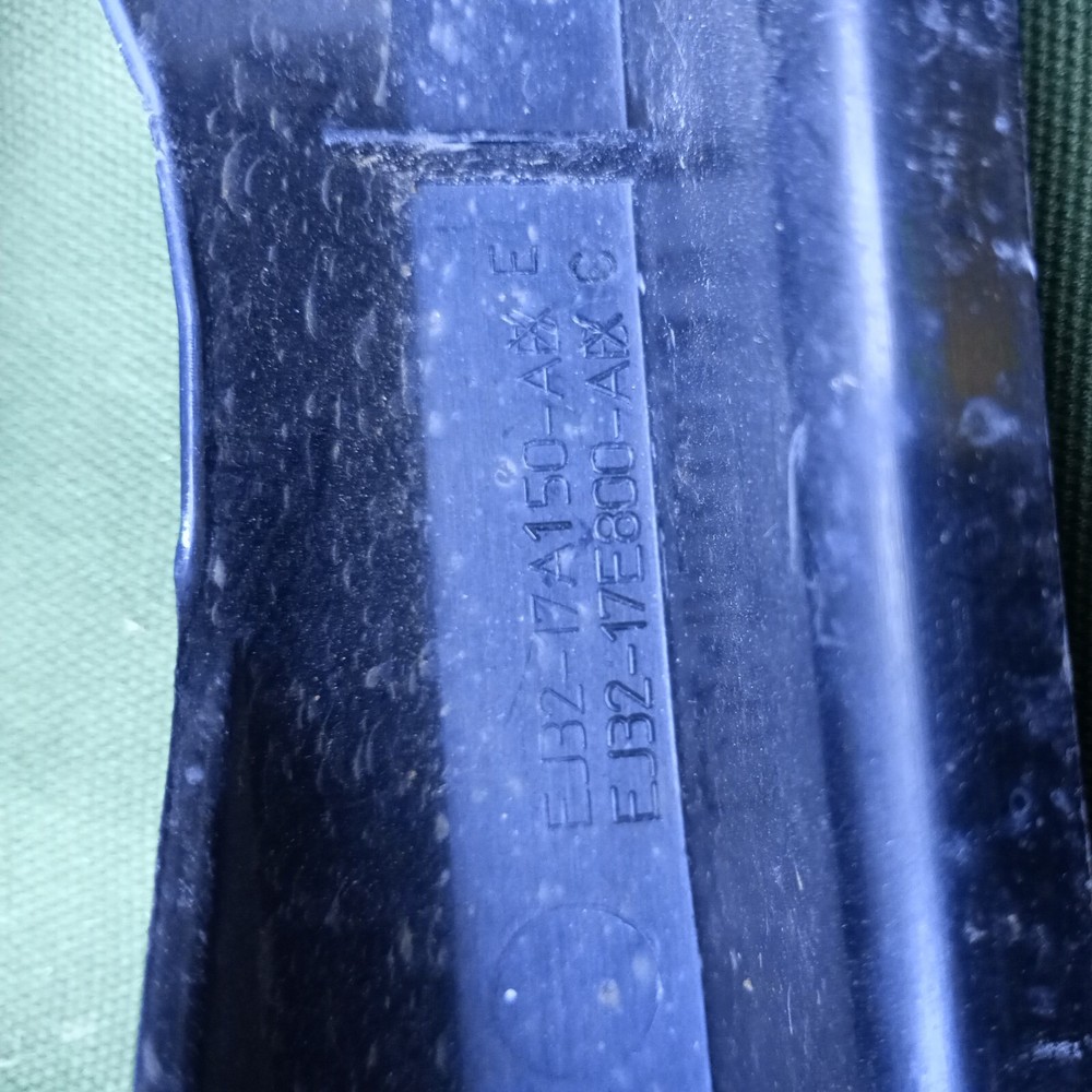 RANGE ROVER EVOQUE BUMPER MOUNT BRACKET RIGHT SIDE REAR EJ3217A150AE