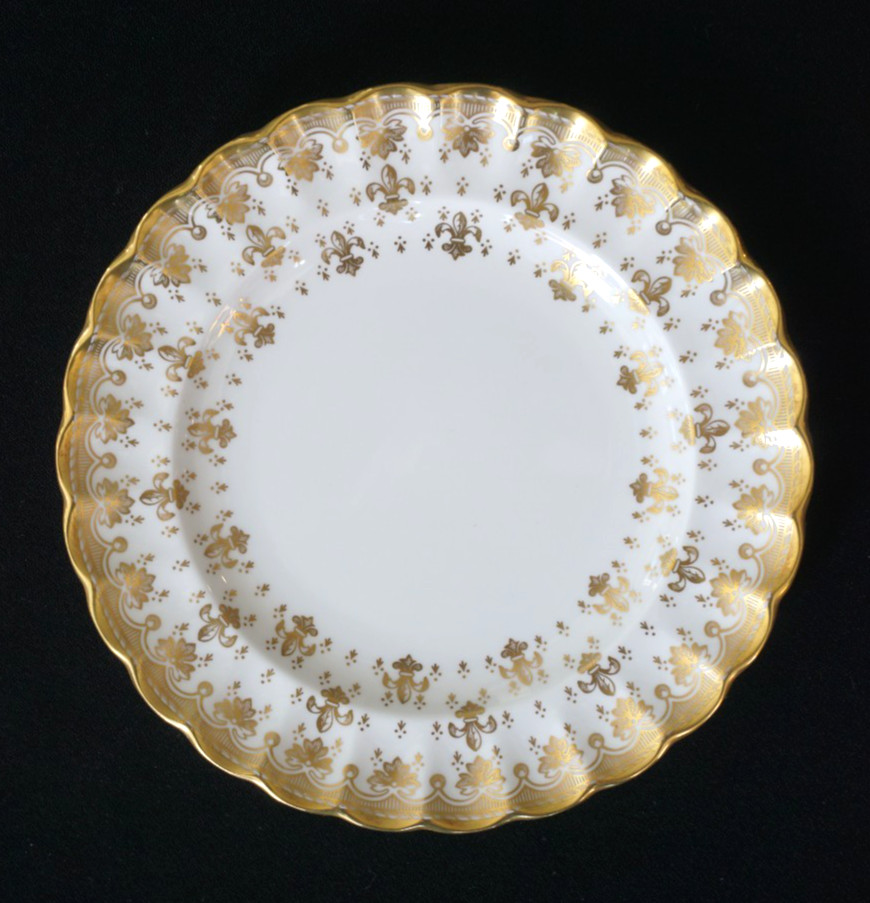 Beautiful Spode Fleur De Lys Gold Bread Plate
