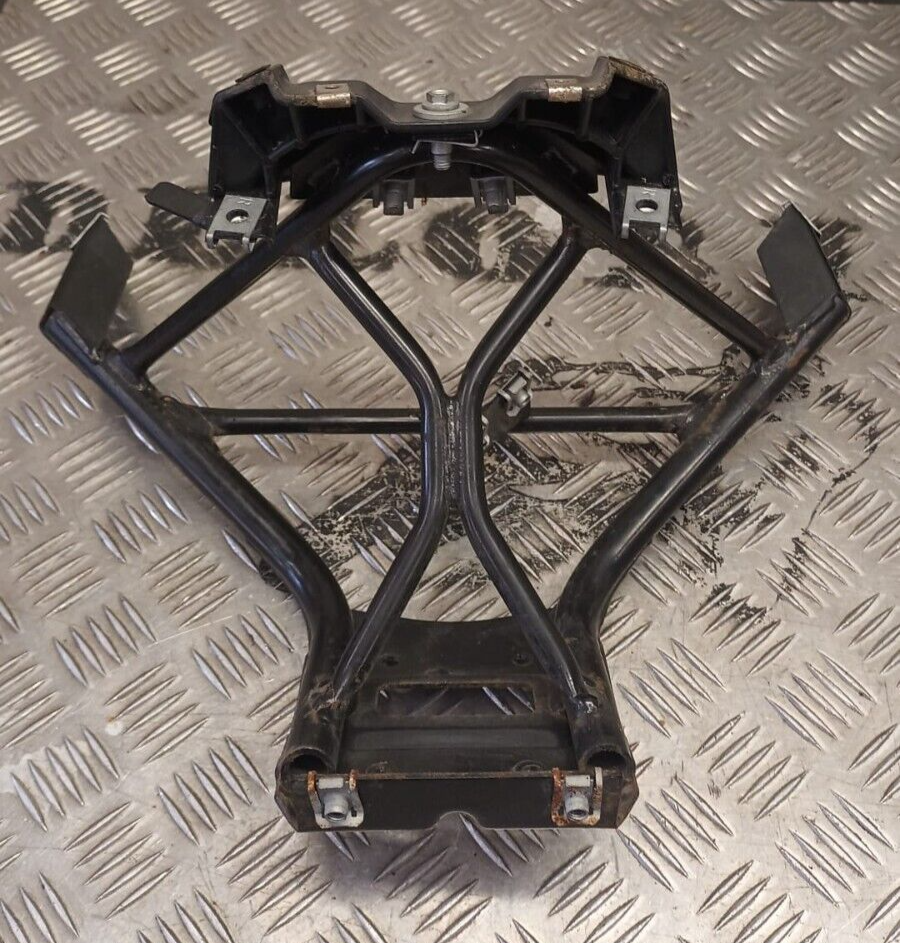 🥇Aprilia Atlantic 125 2005 - Upper fairing support bracket