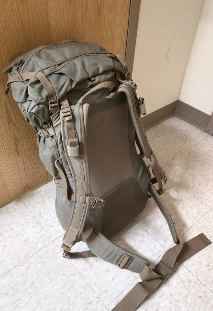 Arc’teryx LEAF Khyber 50