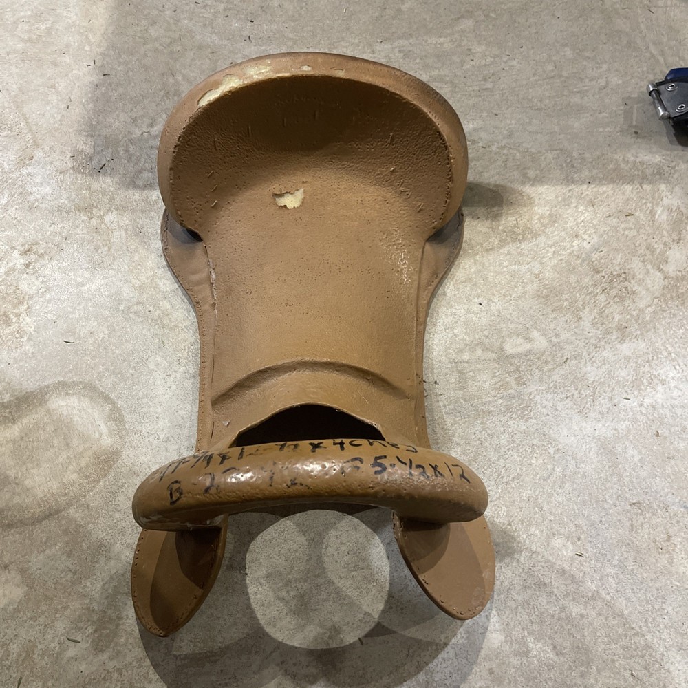 horse saddle Mold
