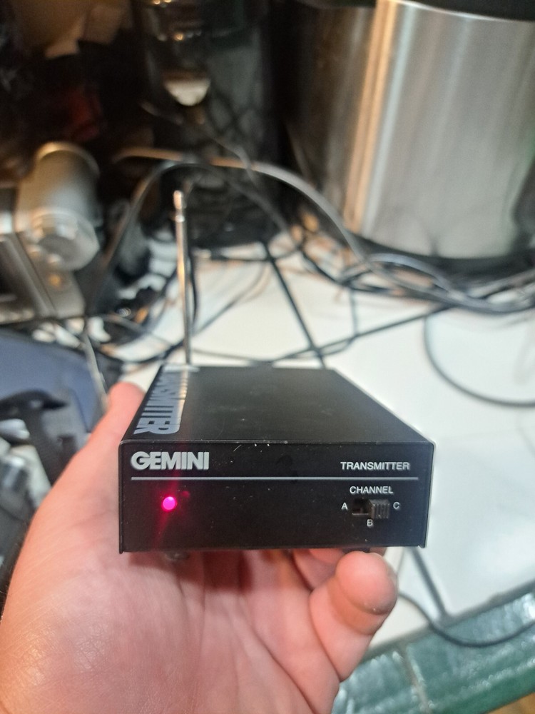 Gemini Receiver/Transmitter VC2000 VC2100 One Power Supply Both Turn On